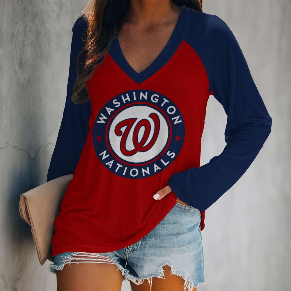 Women's V-neck Double-layered Long-sleeved Loose T-shirt - Baseswear