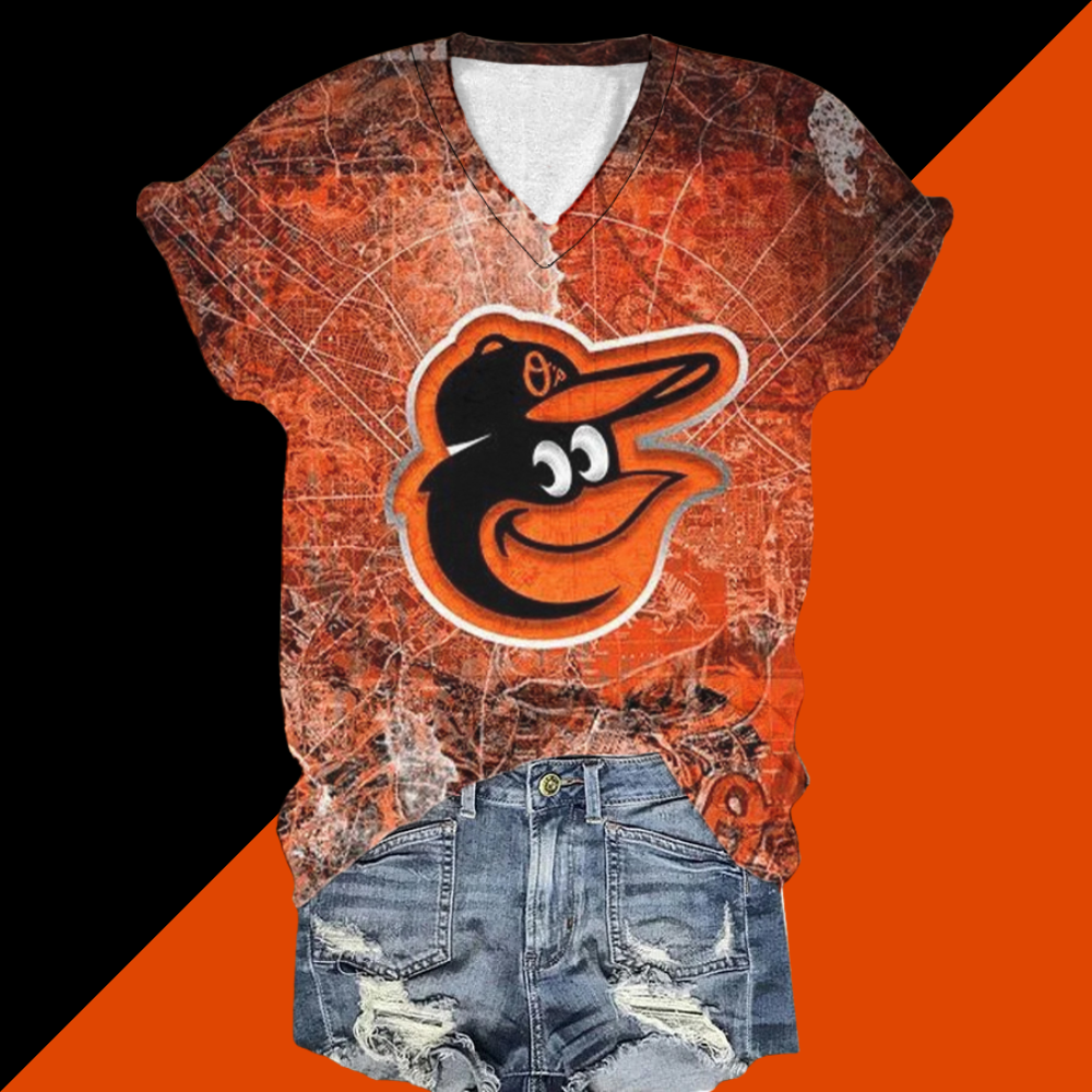 Print V-Neck T-Shirt - Baseswear