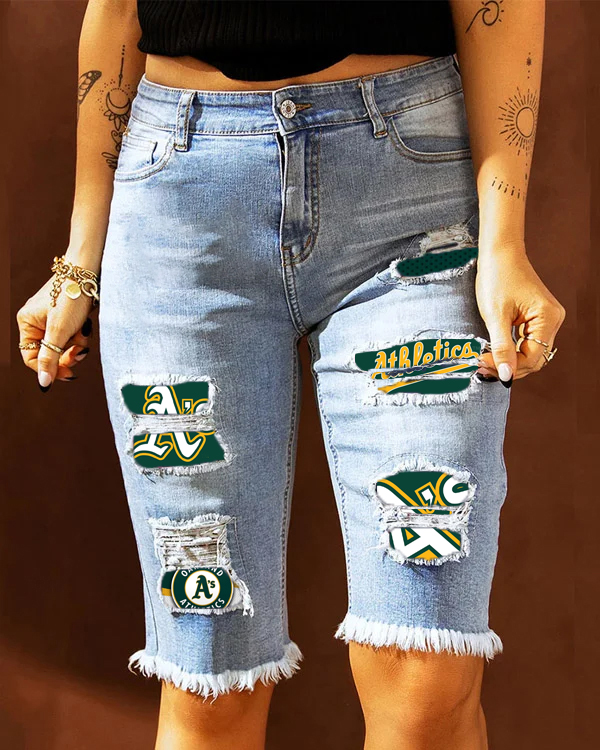 MID-RISE RIPPED PATCHES DENIM BERMUDA SHORTS - Baseswear