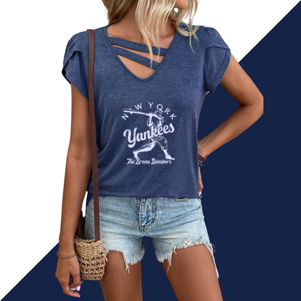 V-neck t-shirt with petal sleeves - Baseswear