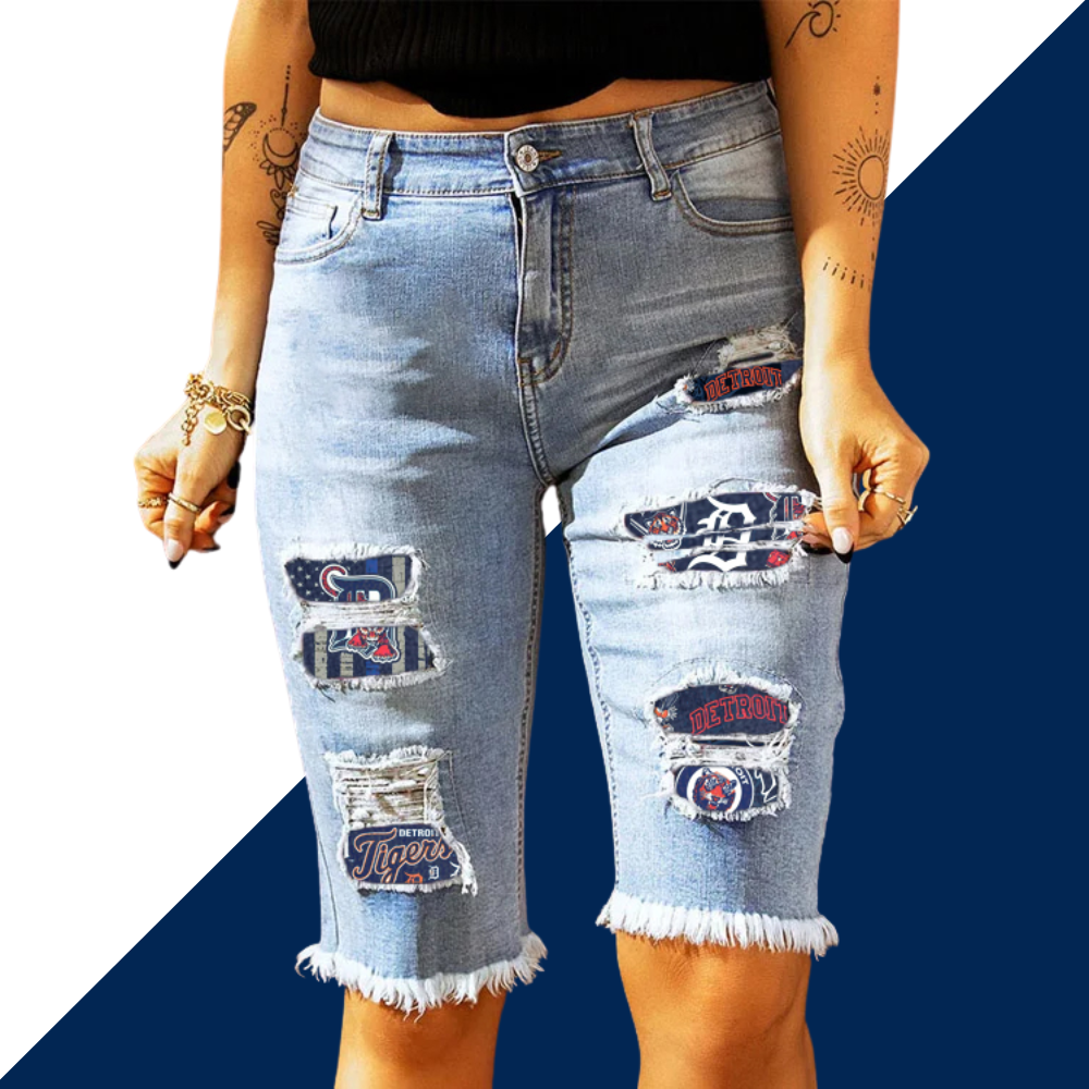 MID-RISE RIPPED PATCHES DENIM BERMUDA SHORTS - Baseswear