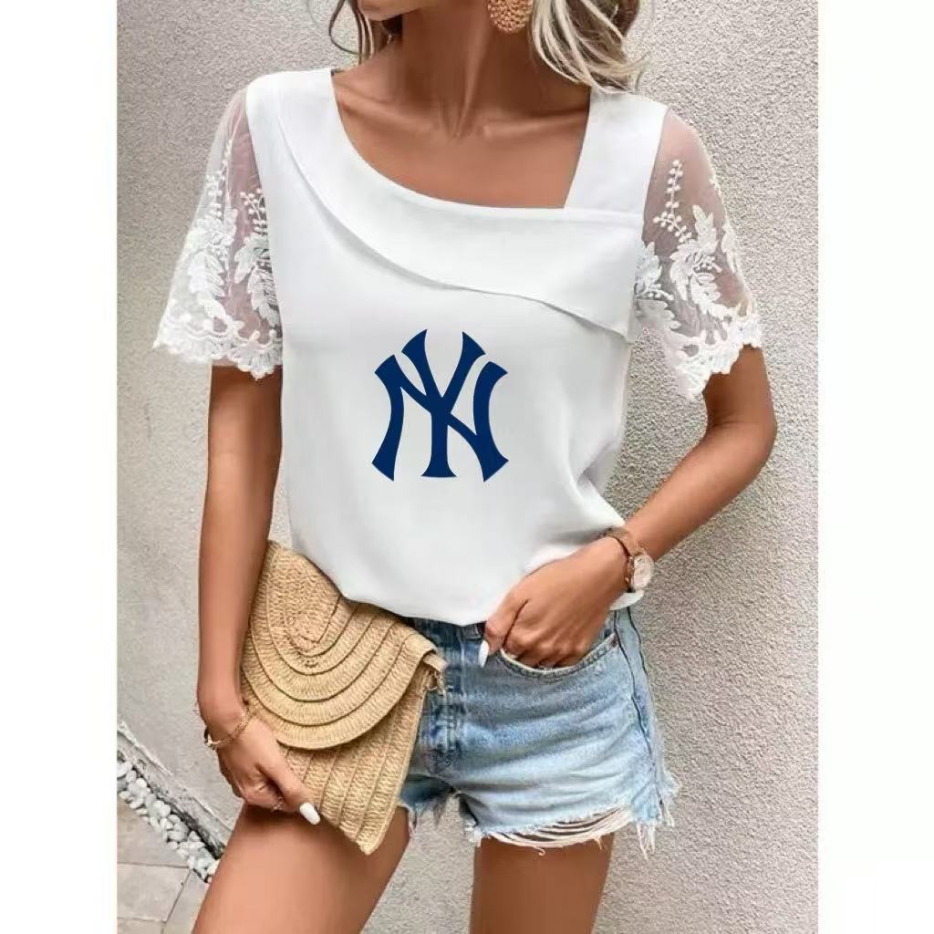 Printed lace short-sleeved blouse with slanted collar - Baseswear