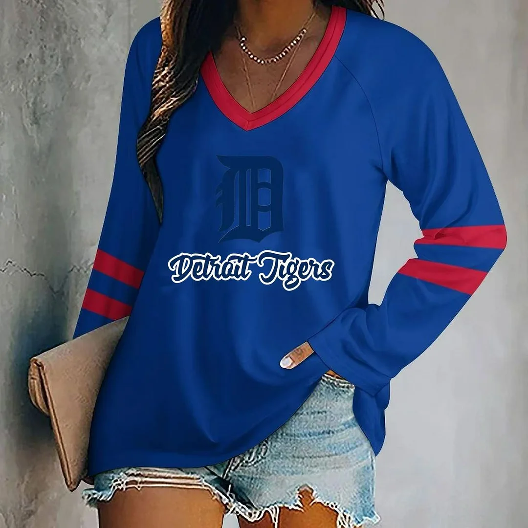 V-neck Patchwork Casual Printed T-shirt for Women - Baseswear